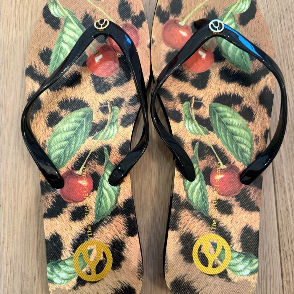 Wishbone Leopard Cherry Print Flip Flop Sandals Size 11 Y2K Summer Cute New